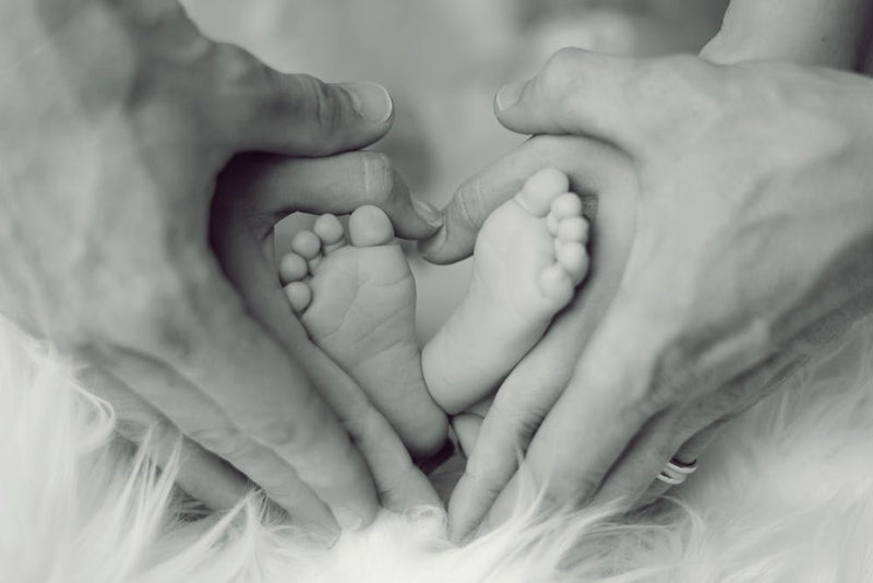 How to make a baby gift basket